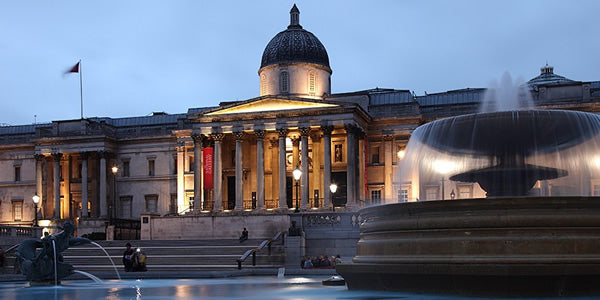 Foto al amanecer de la National Gallery.